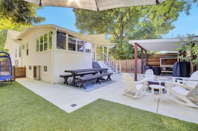 1215 Castro St, Martinez, CA 94553