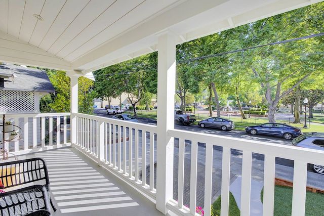 1215 Castro St, Martinez, CA 94553