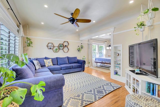 1215 Castro St, Martinez, CA 94553