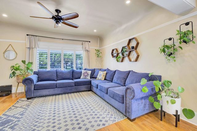 1215 Castro St, Martinez, CA 94553