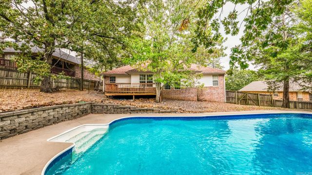 1665 Highpoint, Conway, AR 72034