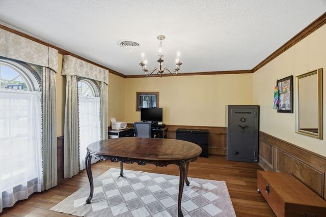 1518 S Chateau Circle, Lake Charles, LA 70605