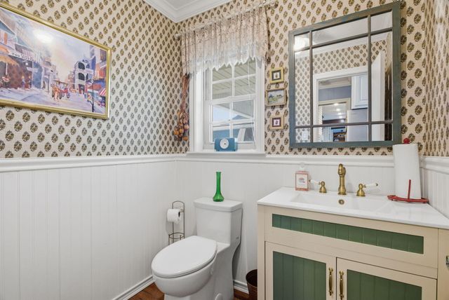 1518 S Chateau Circle, Lake Charles, LA 70605