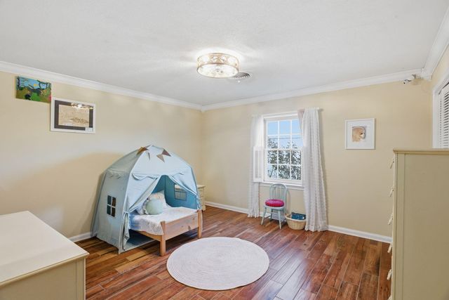 1518 S Chateau Circle, Lake Charles, LA 70605