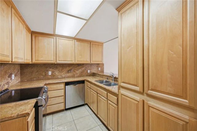 6318 Marina Pacifica Drive North, Long Beach, CA 90803