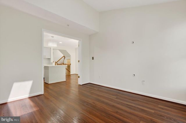 8612 FIRE ROCK RD, Laurel, MD 20724
