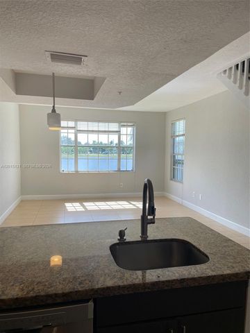 711 SW 148th Ave 414, Sunrise, FL 33325