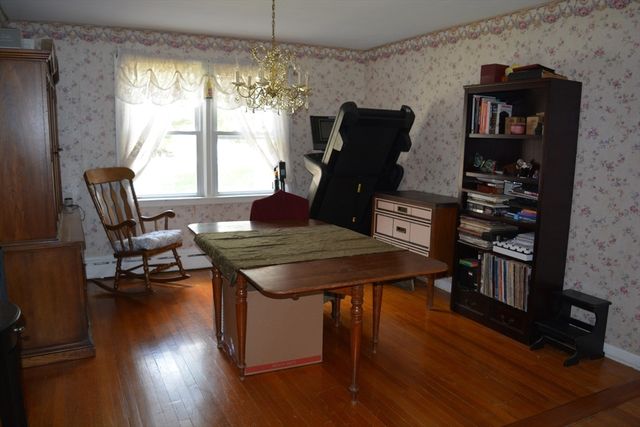 18 Highland Park Drive, West Springfield, MA 01089