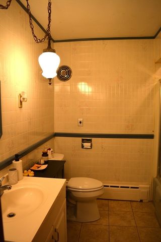 18 Highland Park Drive, West Springfield, MA 01089