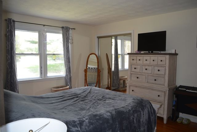 18 Highland Park Drive, West Springfield, MA 01089
