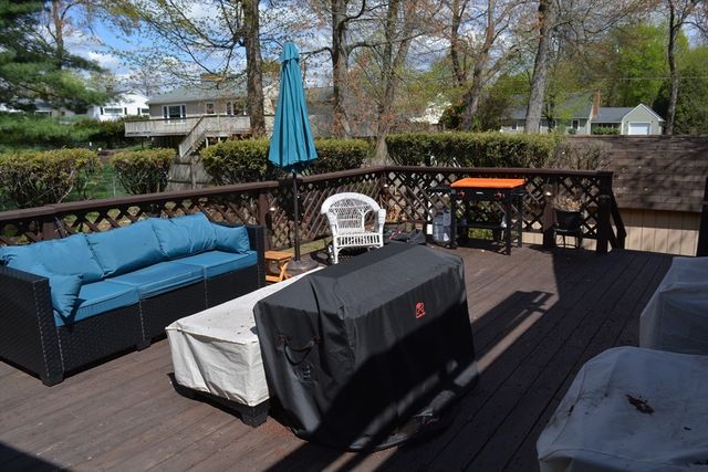 18 Highland Park Drive, West Springfield, MA 01089