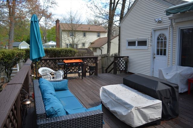 18 Highland Park Drive, West Springfield, MA 01089