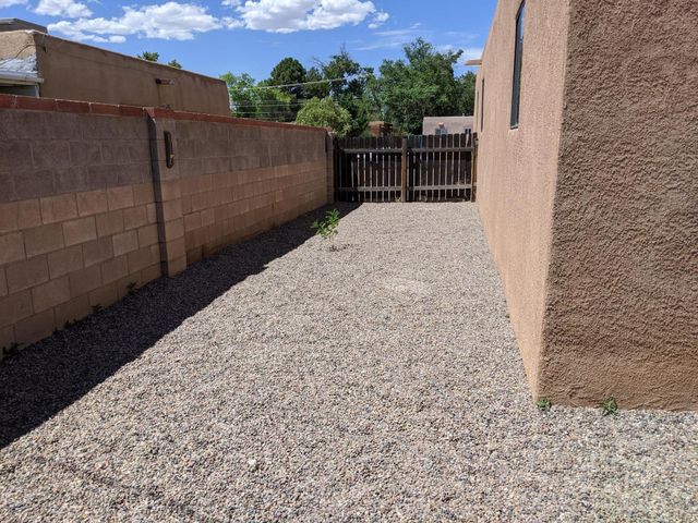 8902 Aztec Road NE, Albuquerque, NM 87111