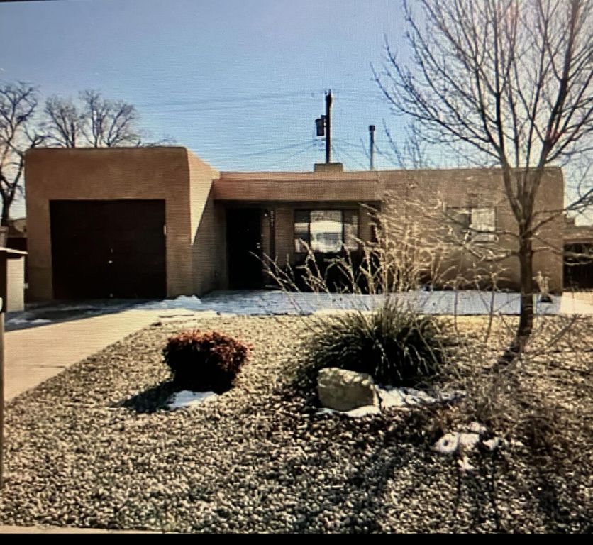 8902 Aztec Road NE, Albuquerque, NM 87111
