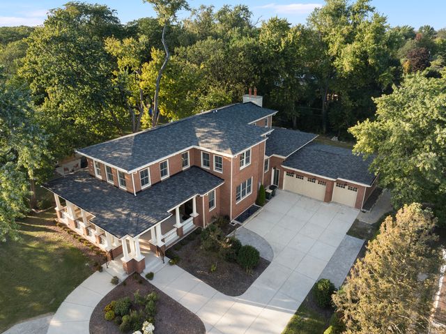 326 E Central Road, Arlington Heights, IL 60005