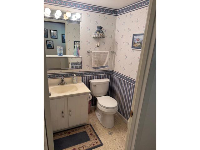 411 Midland Lane, Monona, WI 53716