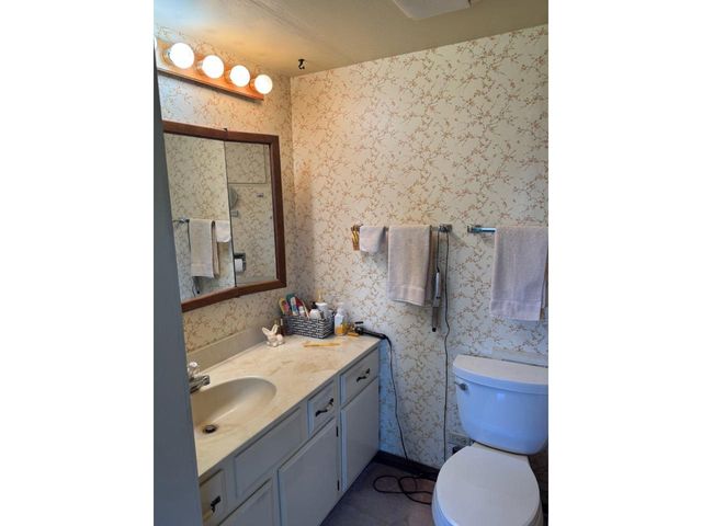 411 Midland Lane, Monona, WI 53716