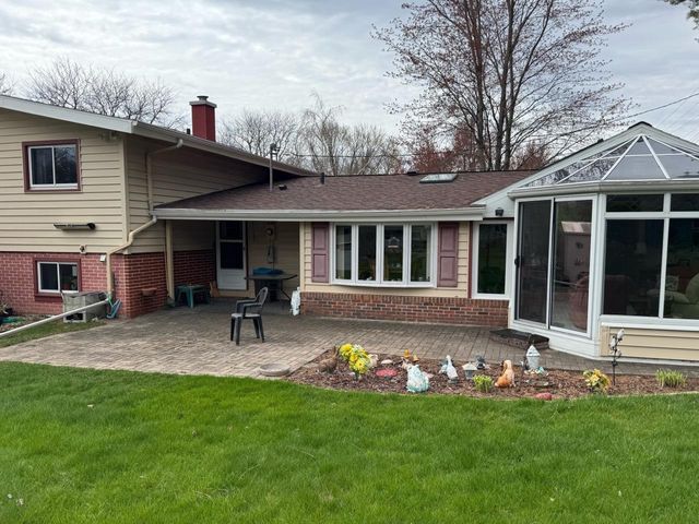 411 Midland Lane, Monona, WI 53716