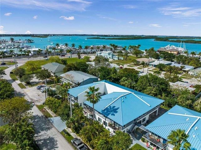 1180 Carlton Court 207, Fort Pierce, FL 34949