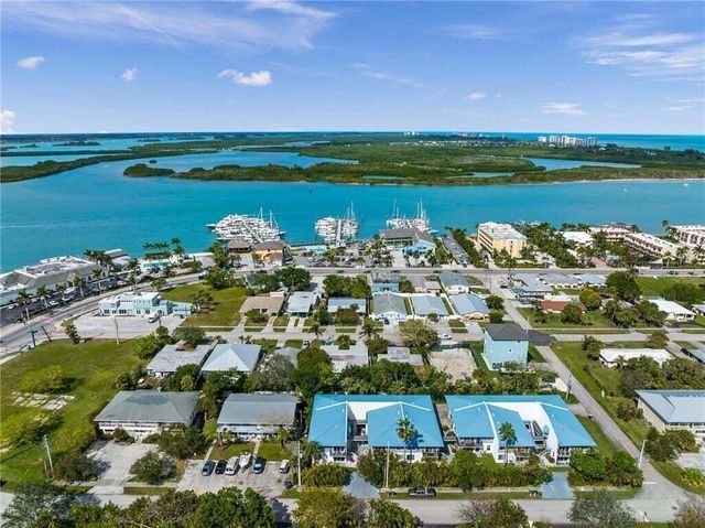 1180 Carlton Court 207, Fort Pierce, FL 34949