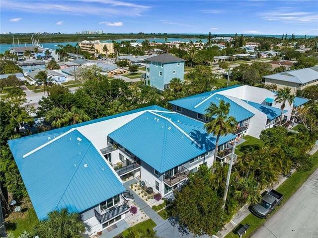 1180 Carlton Court 207, Fort Pierce, FL 34949