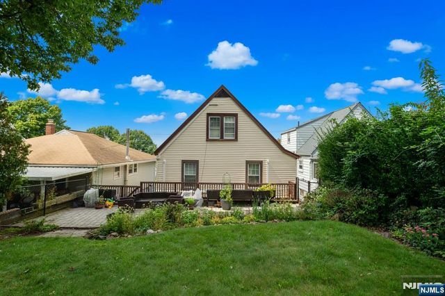 728 Stewart Street, Ridgefield, NJ 07657