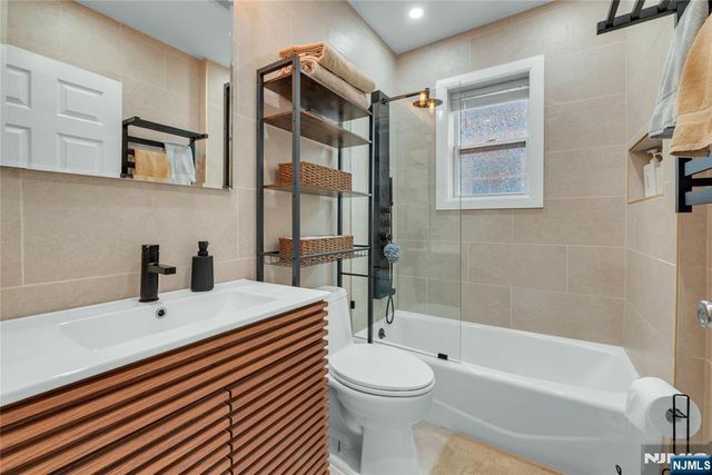 728 Stewart Street, Ridgefield, NJ 07657