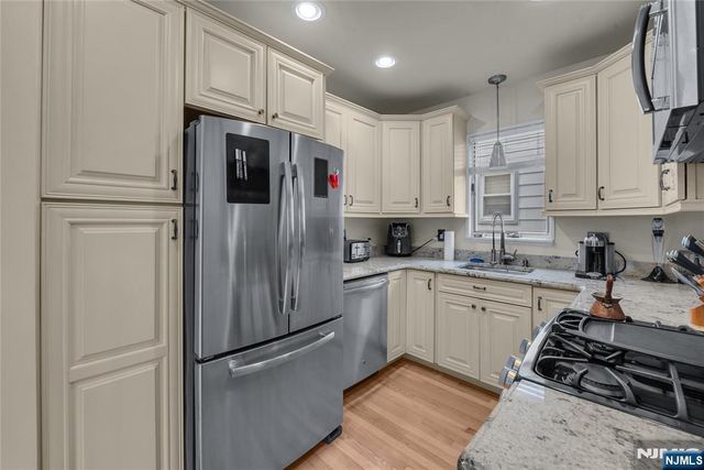 728 Stewart Street, Ridgefield, NJ 07657