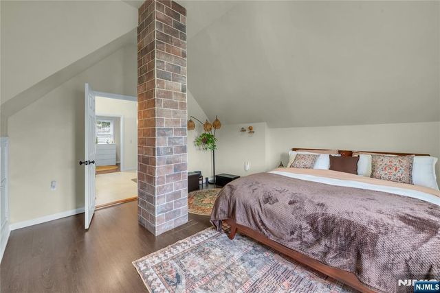728 Stewart Street, Ridgefield, NJ 07657