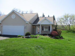 1096 - 4 Fountain View Circle, Holland City, MI 49423