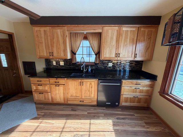 6411 W Cleveland AVENUE, Milwaukee, WI 53219