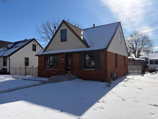 6411 W Cleveland AVENUE, Milwaukee, WI 53219