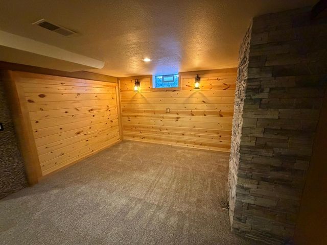 6411 W Cleveland AVENUE, Milwaukee, WI 53219