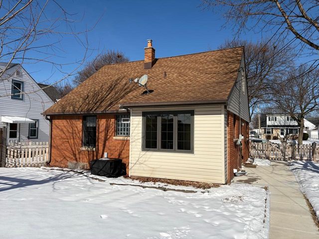 6411 W Cleveland AVENUE, Milwaukee, WI 53219