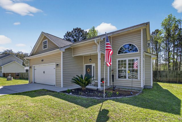 7389 Commodore Road, Hollywood, SC 29449