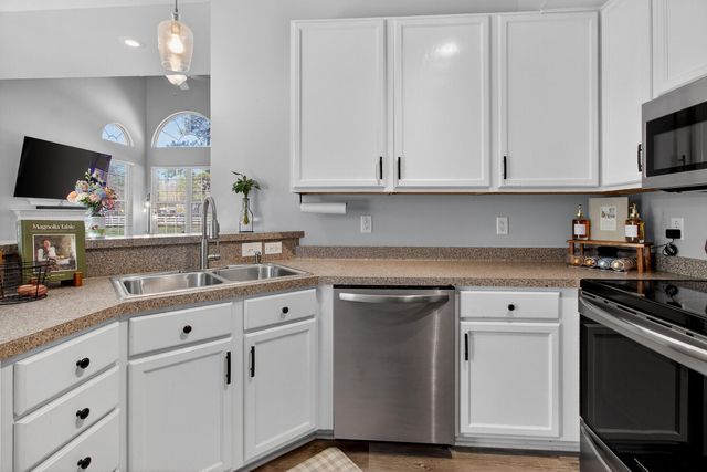 7389 Commodore Road, Hollywood, SC 29449