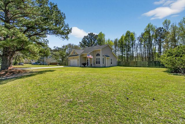 7389 Commodore Road, Hollywood, SC 29449