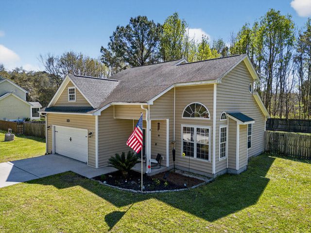 7389 Commodore Road, Hollywood, SC 29449