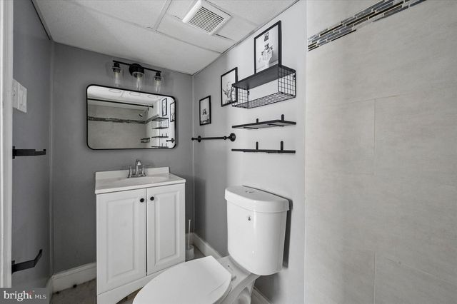 2201 WINDSOR AVE, Drexel Hill, PA 19026