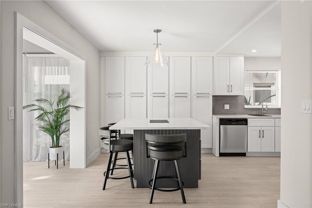 1549 Sandpiper ST # 83, Naples, FL 34112