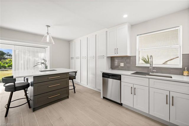 1549 Sandpiper ST # 83, Naples, FL 34112