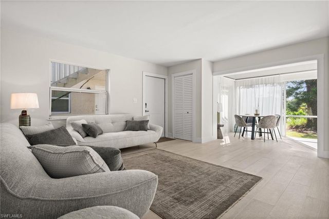 1549 Sandpiper ST # 83, Naples, FL 34112