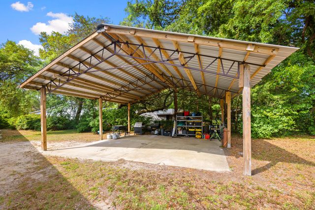 107 Water Oak Street, Freeport, FL 32439