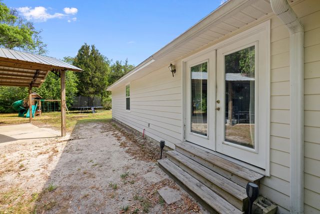 107 Water Oak Street, Freeport, FL 32439