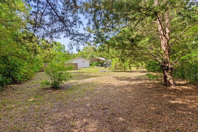 107 Water Oak Street, Freeport, FL 32439