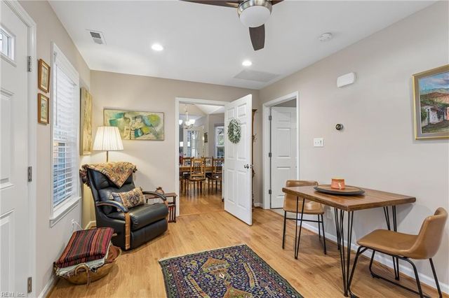 709 Robin Hood DR, Yorktown, VA 23693
