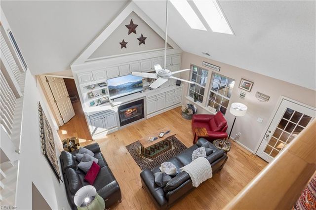 709 Robin Hood DR, Yorktown, VA 23693