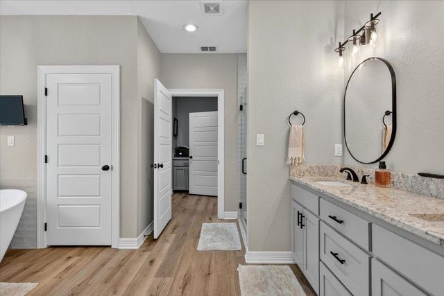 109 CR 4612, Troup, TX 75789