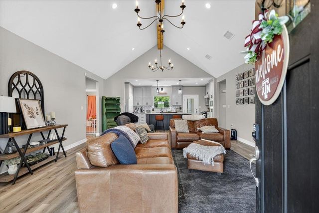 109 CR 4612, Troup, TX 75789