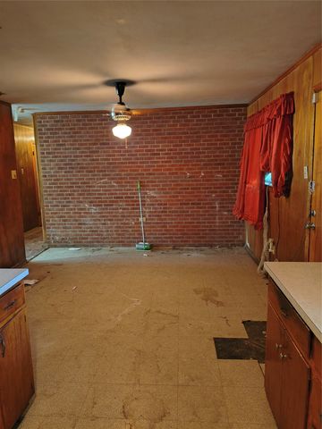 600 Thompson Drive, Saginaw, TX 76179